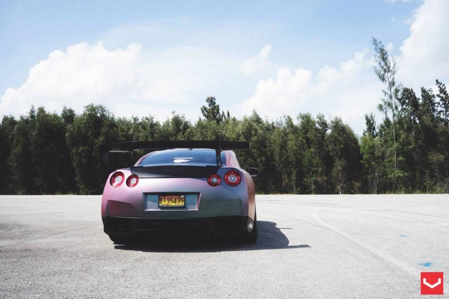  Nissan GT-R by Vossen 2014 года  (фото 4 из 18)